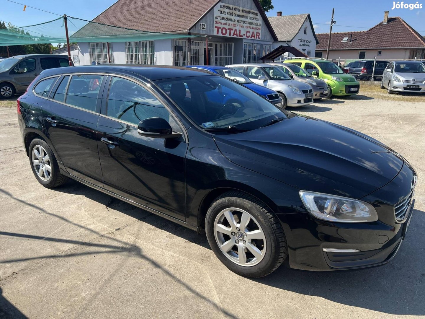 Volvo V60 1.6 D [D2] Kinetic Szervizkönyves